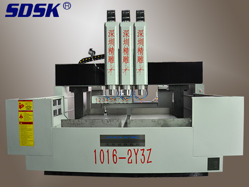 精雕機(jī)從哪些方面體現(xiàn)其精密性和穩(wěn)定性？