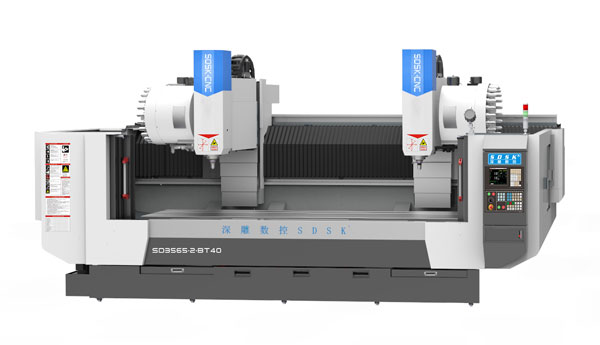 专注研发专业研发，精雕机，高光机，雕铣机，铝型材加工中心，大尺寸钻攻机10周年，我们一直在路上，从未停歇！